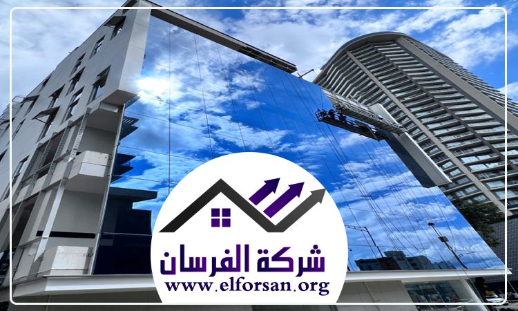 تركيب زجاج في العين