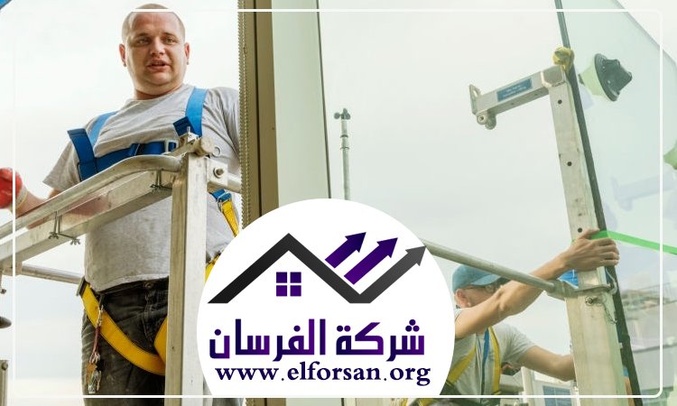 تركيب زجاج في راس الخيمة